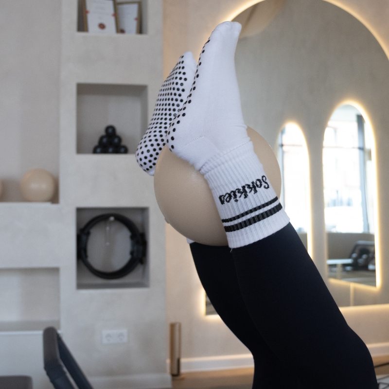 pilates sokken oefening